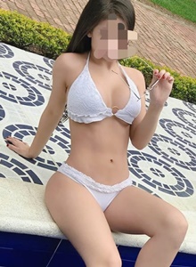 En Huancayo encuentra avisos publicitarios de putas y escorts, prostitutas y kinesiólogas, damas de compañía y las mujeres más sexis y sensuales de Huancayo. En Conejitashot Huancayo anuncian las jovencitas, maduritas, rubias, morenas, peruanas, colombianas, venezolanas, bolivianas ofreciendo servicios sexuales y de sexo para caballeros.  En Huancayo las chicas más bellas y sexis solo en Conejitashot Huancayo