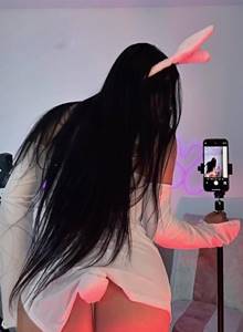 En Ayacucho encuentra avisos publicitarios de putas y escorts, prostitutas y kinesiólogas, damas de compañía y las mujeres más sexis y sensuales de Ayacucho. En Conejitashot Ayacucho anuncian las jovencitas, maduritas, rubias, morenas, peruanas, colombianas, venezolanas, bolivianas ofreciendo servicios sexuales y de sexo para caballeros.  En Ayacucho las chicas más bellas y sexis solo en Conejitashot Ayacucho.